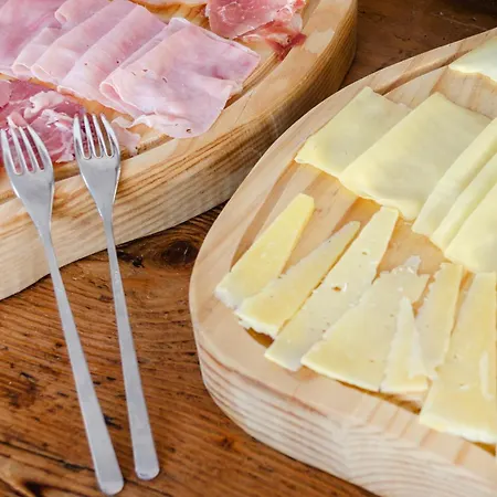 Cheese & Wine Lapa