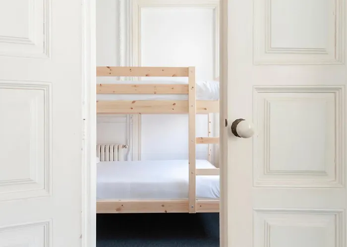 Cheese & Wine Lapa Lisbon