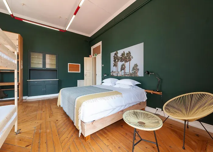 Cheese & Wine Lapa Guest house